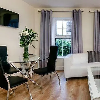 Amberley House By Thekeycollections Aparthotel Dublin