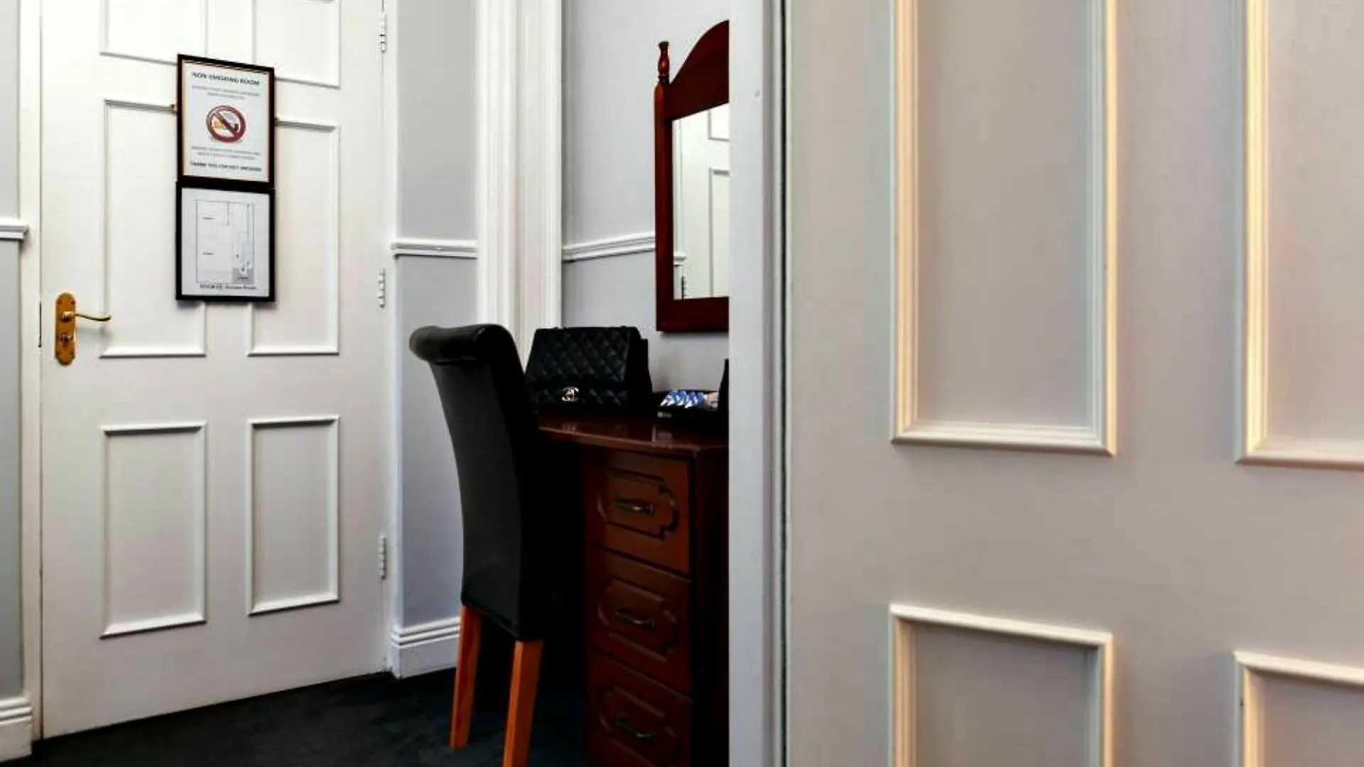 Amberley House By Thekeycollections Aparthotel Dublin Ireland